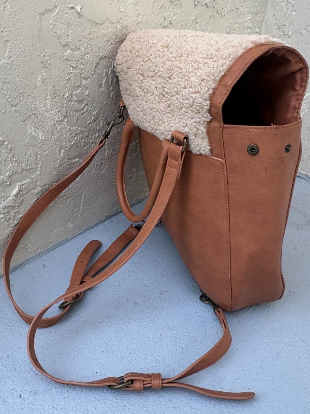 Universal Thread convertible back pack purse
